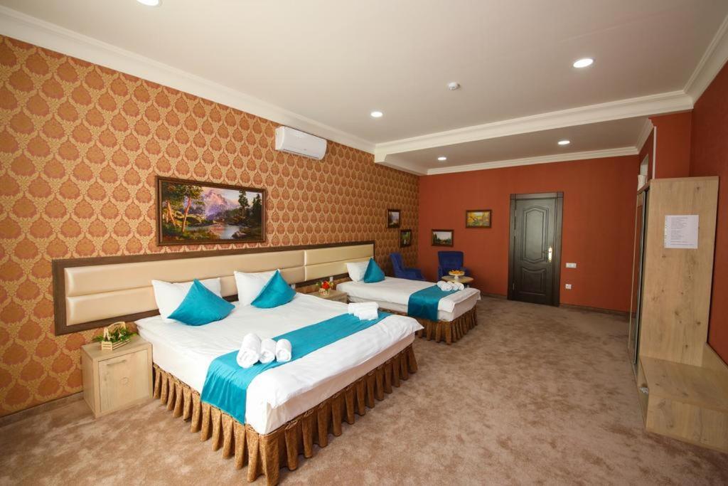 Hotel Globus Tashkent Luaran gambar