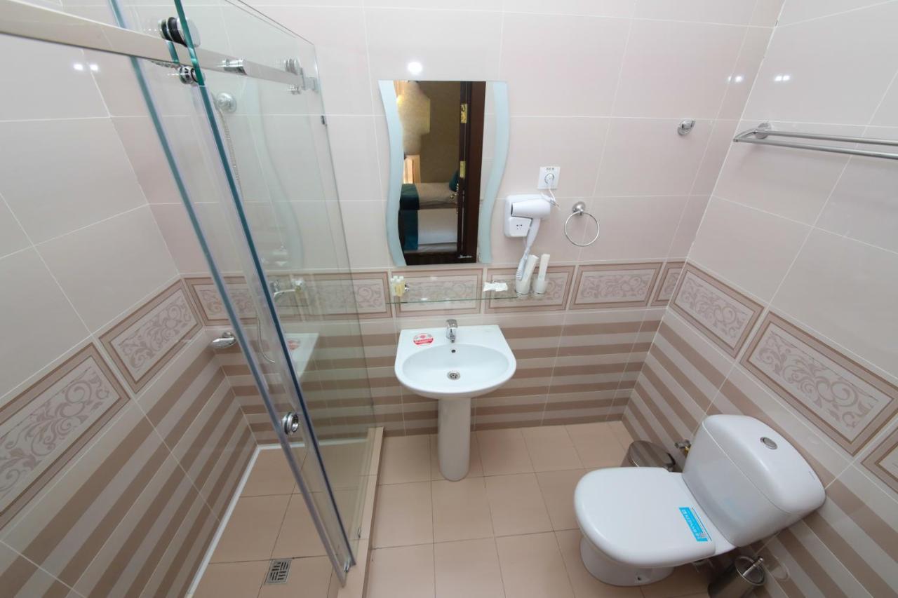 Hotel Globus Tashkent Luaran gambar