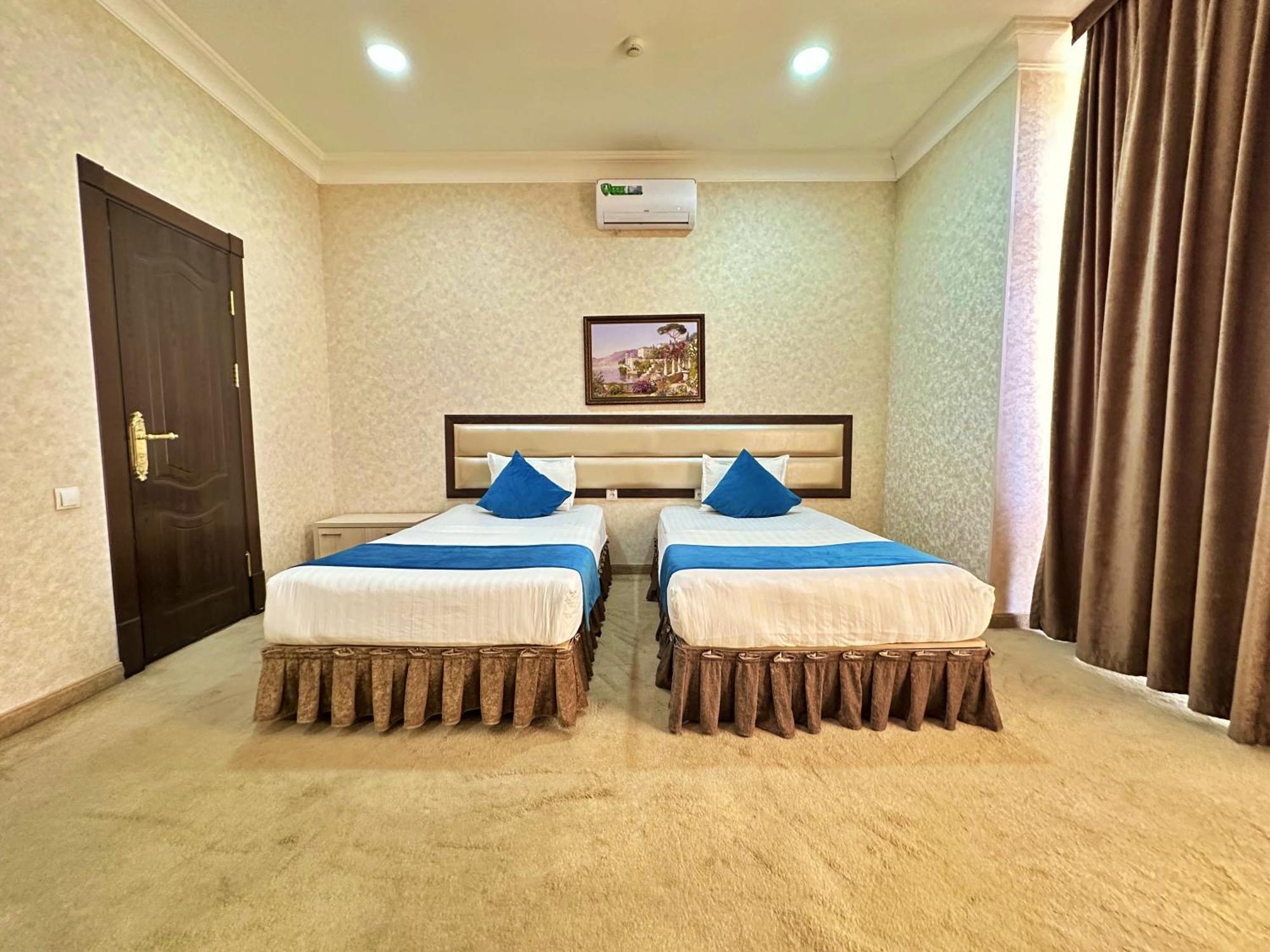 Hotel Globus Tashkent Luaran gambar
