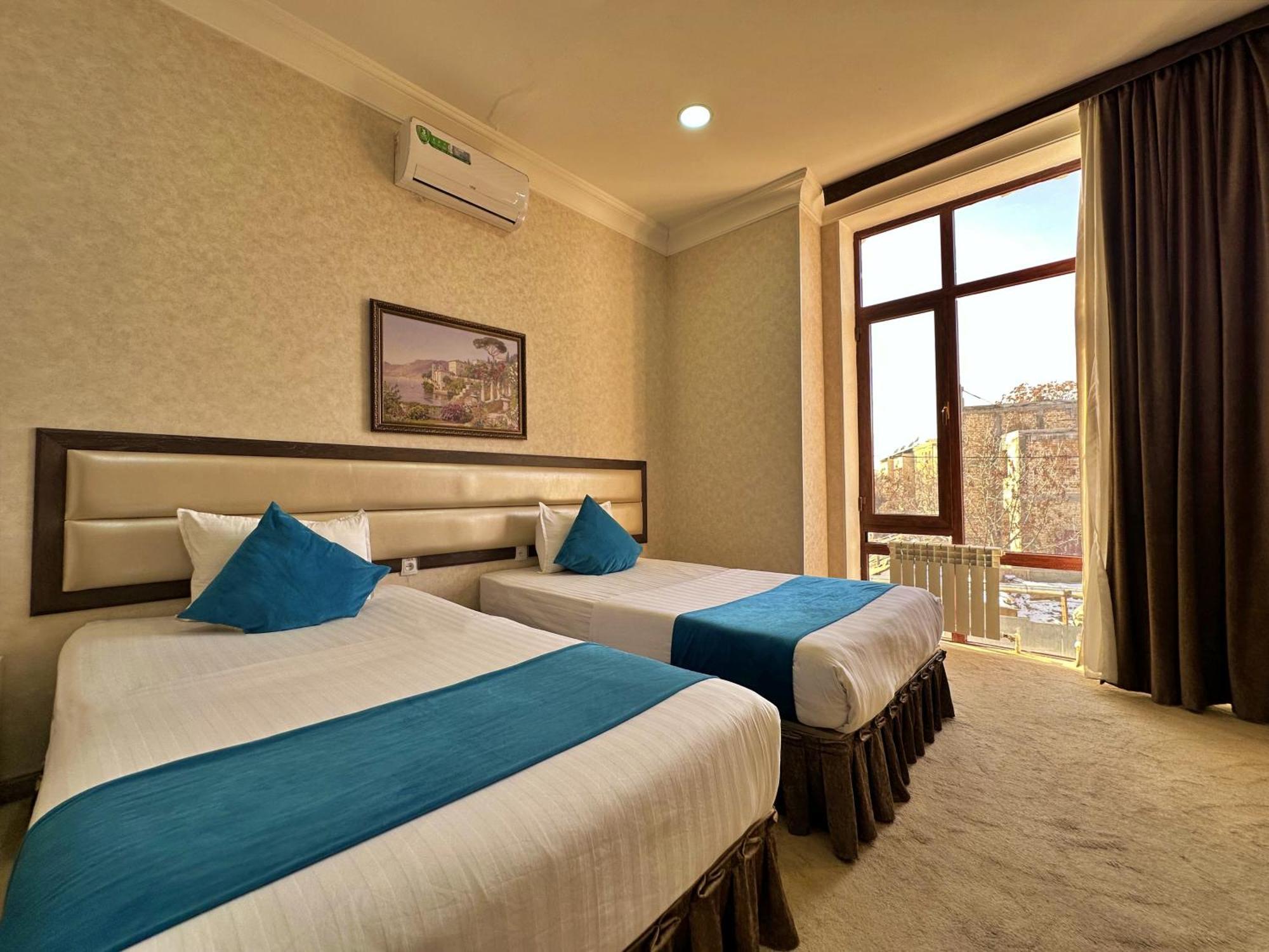 Hotel Globus Tashkent Luaran gambar